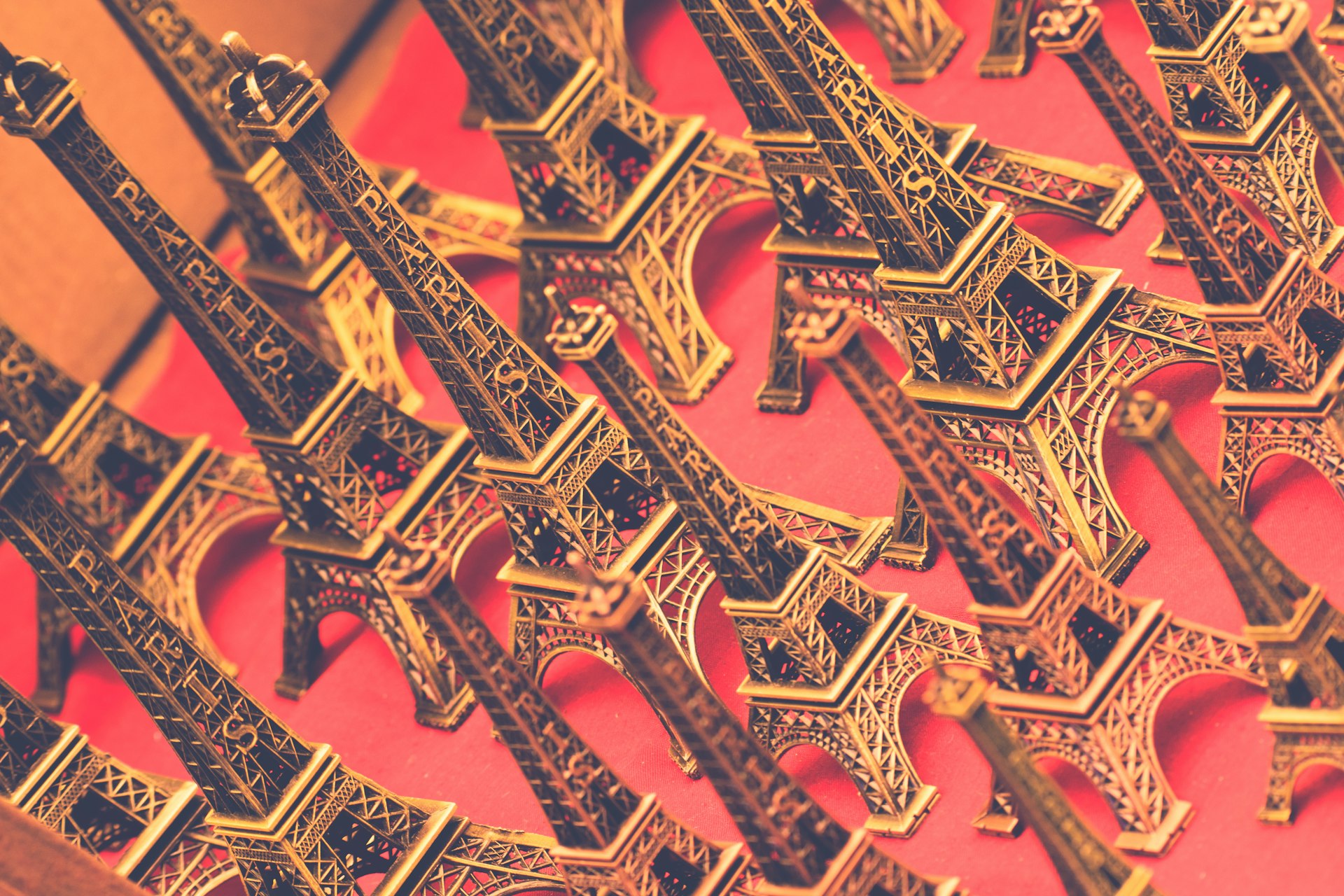 Eiffel Tower decor